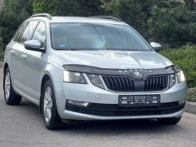 Серый Шкода Октавия, объемом двигателя 1.6 л и пробегом 170 тыс. км за 13300 $, фото 1 на Automoto.ua