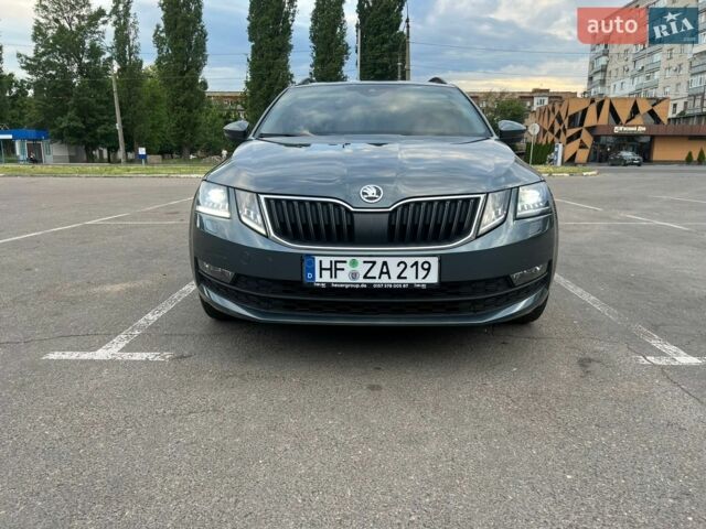 Сірий Шкода Октавія, об'ємом двигуна 2 л та пробігом 240 тис. км за 16699 $, фото 1 на Automoto.ua