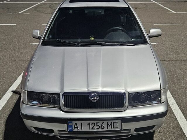 Серый Шкода Октавия, объемом двигателя 2 л и пробегом 428 тыс. км за 2800 $, фото 1 на Automoto.ua