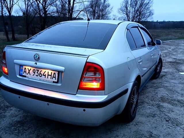 Серый Шкода Октавия, объемом двигателя 2 л и пробегом 253 тыс. км за 3100 $, фото 1 на Automoto.ua