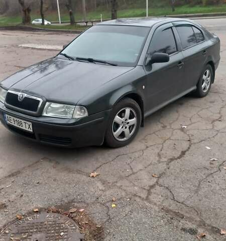 Сірий Шкода Октавія, об'ємом двигуна 1.6 л та пробігом 272 тис. км за 3200 $, фото 1 на Automoto.ua