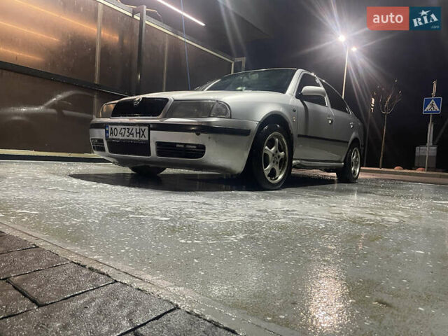 Серый Шкода Октавия, объемом двигателя 1.78 л и пробегом 387 тыс. км за 3600 $, фото 1 на Automoto.ua