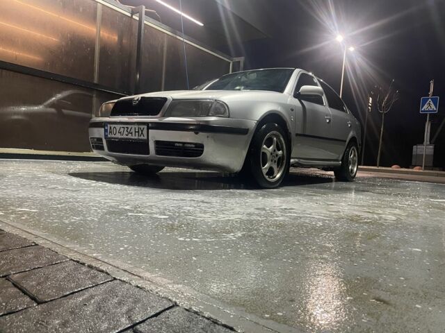 Серый Шкода Октавия, объемом двигателя 1.8 л и пробегом 387 тыс. км за 3600 $, фото 1 на Automoto.ua