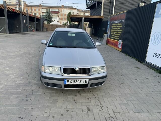 Серый Шкода Октавия, объемом двигателя 1.6 л и пробегом 250 тыс. км за 5100 $, фото 1 на Automoto.ua