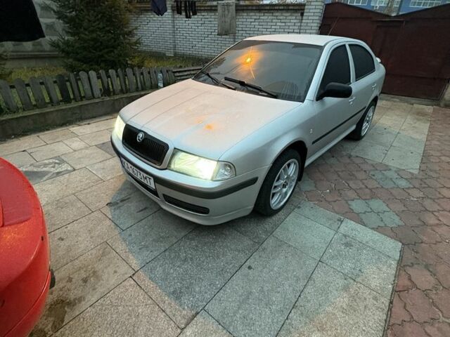 Сірий Шкода Октавія, об'ємом двигуна 1.8 л та пробігом 240 тис. км за 5500 $, фото 1 на Automoto.ua