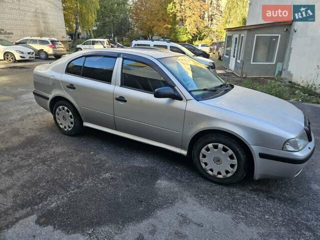 Серый Шкода Октавия, объемом двигателя 1.9 л и пробегом 401 тыс. км за 3650 $, фото 1 на Automoto.ua