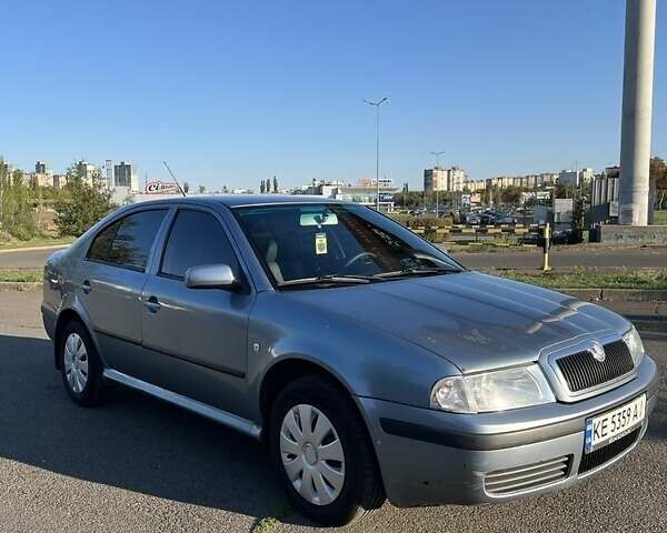Сірий Шкода Октавія, об'ємом двигуна 1.6 л та пробігом 377 тис. км за 4400 $, фото 1 на Automoto.ua