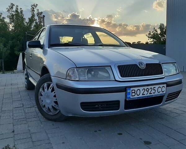 Сірий Шкода Октавія, об'ємом двигуна 1.6 л та пробігом 364 тис. км за 3350 $, фото 1 на Automoto.ua