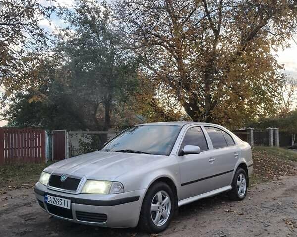 Сірий Шкода Октавія, об'ємом двигуна 1.78 л та пробігом 282 тис. км за 3900 $, фото 1 на Automoto.ua