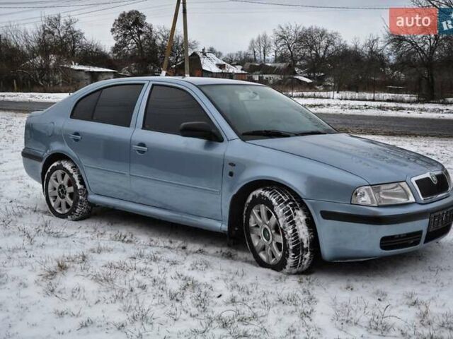 Серый Шкода Октавия, объемом двигателя 1.6 л и пробегом 260 тыс. км за 4500 $, фото 1 на Automoto.ua