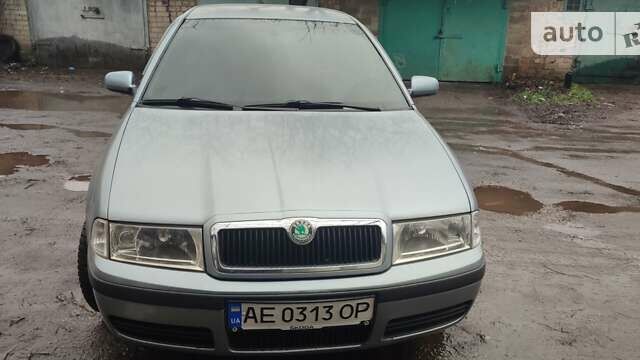 Серый Шкода Октавия, объемом двигателя 1.8 л и пробегом 351 тыс. км за 4550 $, фото 1 на Automoto.ua