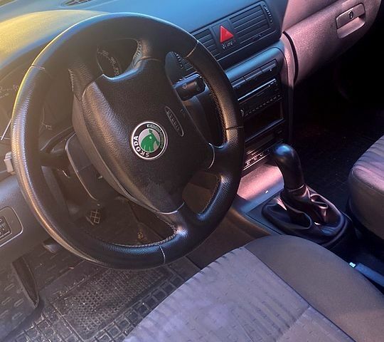 Серый Шкода Октавия, объемом двигателя 2 л и пробегом 0 тыс. км за 3200 $, фото 1 на Automoto.ua