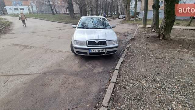 Серый Шкода Октавия, объемом двигателя 1.6 л и пробегом 350 тыс. км за 5500 $, фото 1 на Automoto.ua