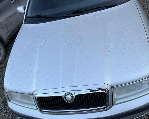 Серый Шкода Октавия, объемом двигателя 1.6 л и пробегом 402 тыс. км за 3500 $, фото 1 на Automoto.ua