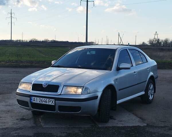 Серый Шкода Октавия, объемом двигателя 1.6 л и пробегом 217 тыс. км за 4500 $, фото 1 на Automoto.ua