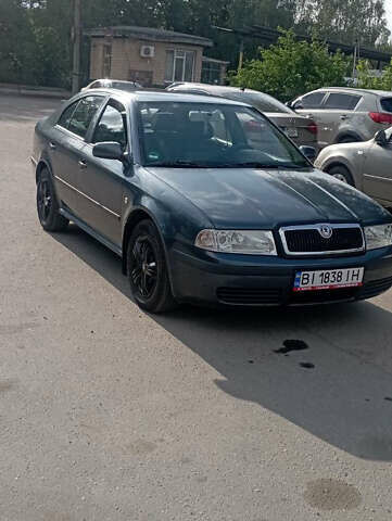 Серый Шкода Октавия, объемом двигателя 1.6 л и пробегом 266 тыс. км за 5000 $, фото 1 на Automoto.ua