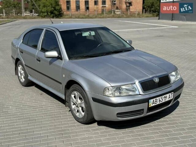 Серый Шкода Октавия, объемом двигателя 1.6 л и пробегом 348 тыс. км за 3850 $, фото 1 на Automoto.ua