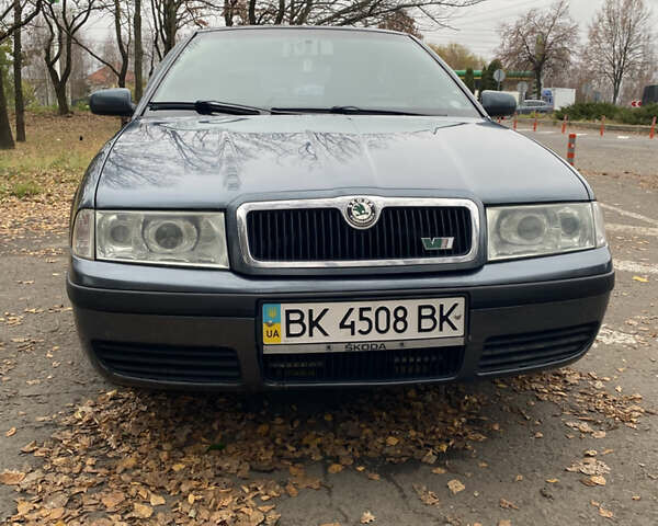Сірий Шкода Октавія, об'ємом двигуна 1.6 л та пробігом 350 тис. км за 4800 $, фото 1 на Automoto.ua