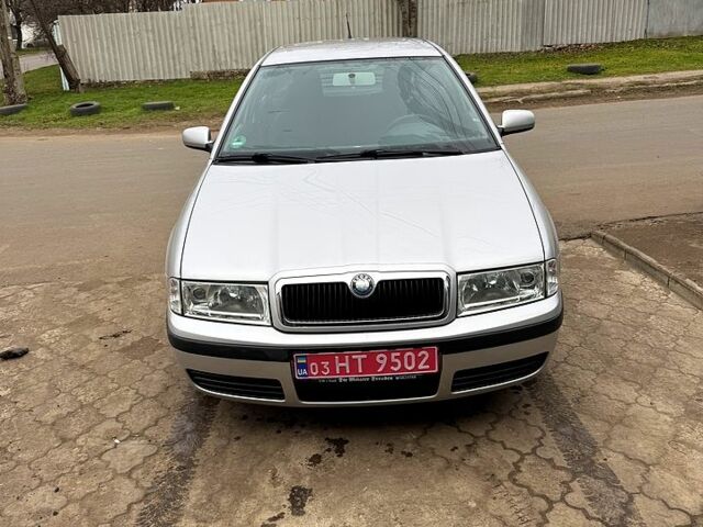 Сірий Шкода Октавія, об'ємом двигуна 1.6 л та пробігом 250 тис. км за 5500 $, фото 1 на Automoto.ua