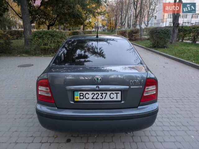 Шкода Октавия 2004 в Львове на Automoto.ua Серый Шкода Октавия, объемом двигателя 1.6 л и пробегом 210 тыс. км за 4700 $, фото 1 на Automoto.ua