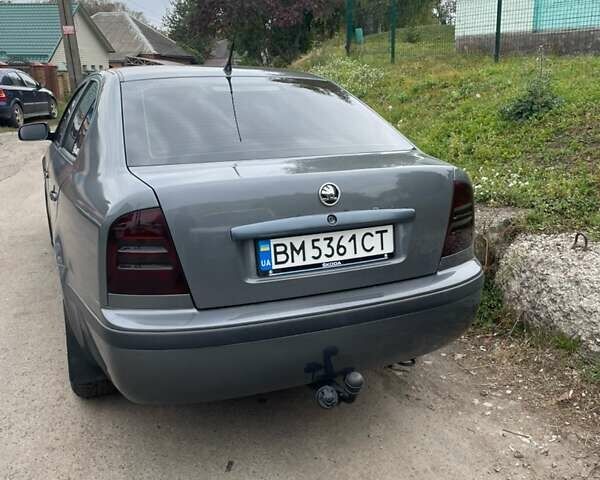 Серый Шкода Октавия, объемом двигателя 1.6 л и пробегом 370 тыс. км за 4700 $, фото 1 на Automoto.ua