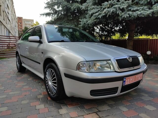 Сірий Шкода Октавія, об'ємом двигуна 1.6 л та пробігом 200 тис. км за 6500 $, фото 1 на Automoto.ua