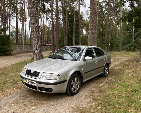 Серый Шкода Октавия, объемом двигателя 1.78 л и пробегом 248 тыс. км за 3700 $, фото 1 на Automoto.ua