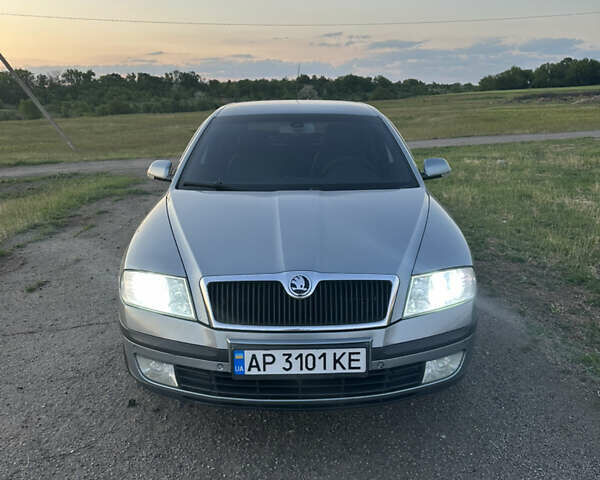 Сірий Шкода Октавія, об'ємом двигуна 2 л та пробігом 335 тис. км за 6300 $, фото 1 на Automoto.ua
