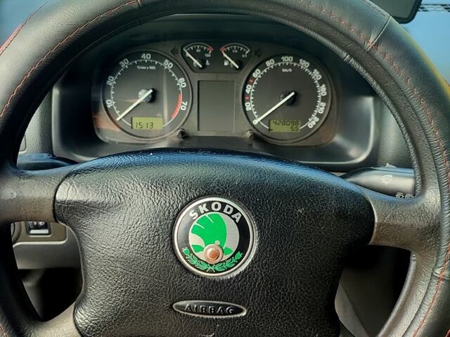 Серый Шкода Октавия, объемом двигателя 1.6 л и пробегом 428 тыс. км за 5000 $, фото 1 на Automoto.ua