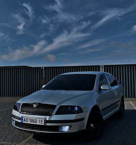 Сірий Шкода Октавія, об'ємом двигуна 2 л та пробігом 360 тис. км за 5000 $, фото 1 на Automoto.ua