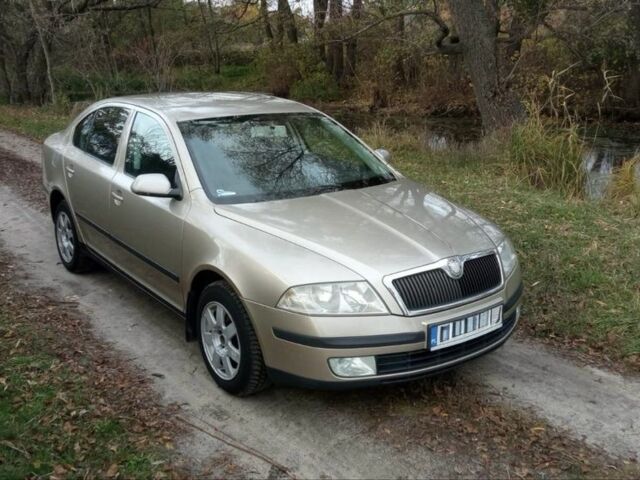 Шкода Октавия 2005 в Змиеве на Automoto.ua Серый Шкода Октавия, объемом двигателя 1.9 л и пробегом 300 тыс. км за 2800 $, фото 1 на Automoto.ua
