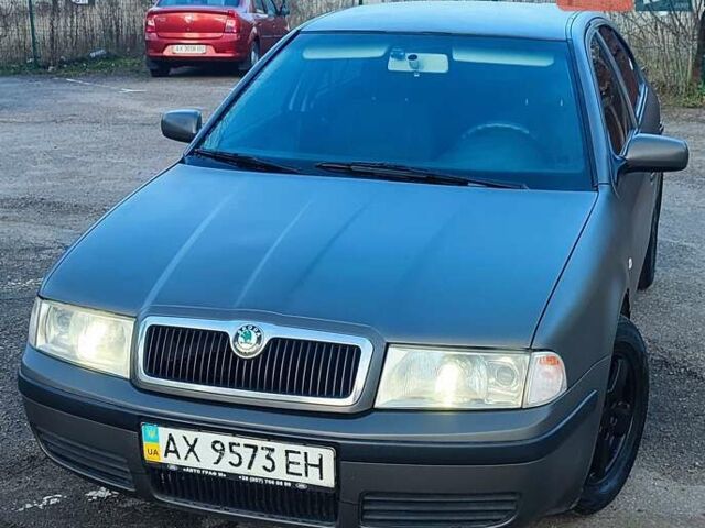 Серый Шкода Октавия, объемом двигателя 1.78 л и пробегом 280 тыс. км за 4200 $, фото 1 на Automoto.ua