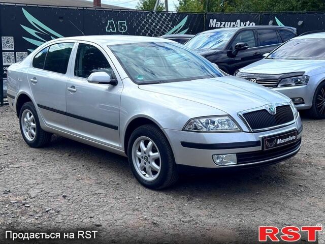 Серый Шкода Октавия, объемом двигателя 1.6 л и пробегом 235 тыс. км за 5600 $, фото 1 на Automoto.ua