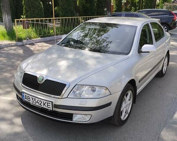 Серый Шкода Октавия, объемом двигателя 1.6 л и пробегом 270 тыс. км за 5900 $, фото 1 на Automoto.ua