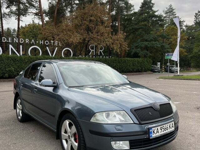 Сірий Шкода Октавія, об'ємом двигуна 2 л та пробігом 400 тис. км за 4900 $, фото 1 на Automoto.ua