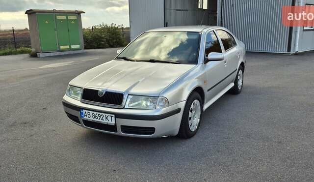 Сірий Шкода Октавія, об'ємом двигуна 1.6 л та пробігом 259 тис. км за 5500 $, фото 1 на Automoto.ua