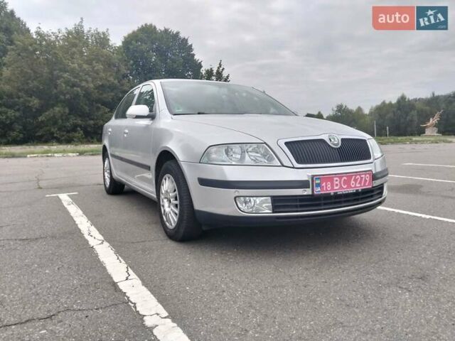 Серый Шкода Октавия, объемом двигателя 1.6 л и пробегом 201 тыс. км за 6200 $, фото 1 на Automoto.ua