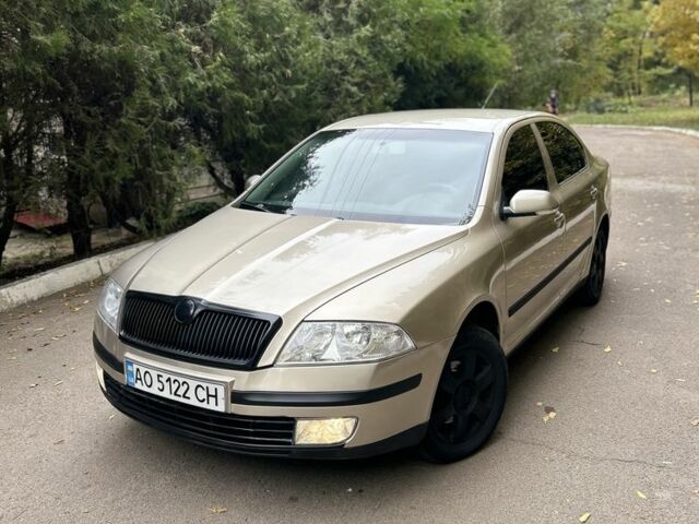 Серый Шкода Октавия, объемом двигателя 1.6 л и пробегом 280 тыс. км за 4700 $, фото 1 на Automoto.ua