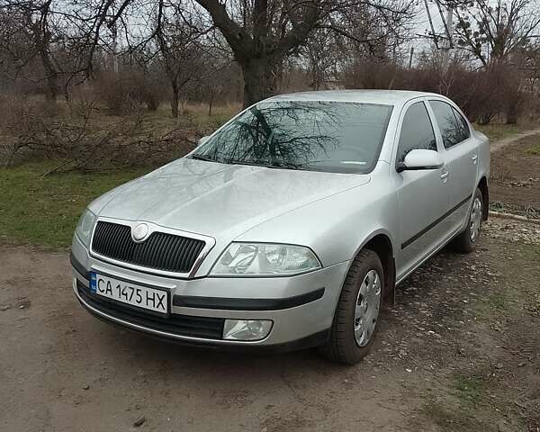 Сірий Шкода Октавія, об'ємом двигуна 1.6 л та пробігом 205 тис. км за 6000 $, фото 1 на Automoto.ua