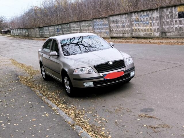 Сірий Шкода Октавія, об'ємом двигуна 1.6 л та пробігом 365 тис. км за 5800 $, фото 1 на Automoto.ua