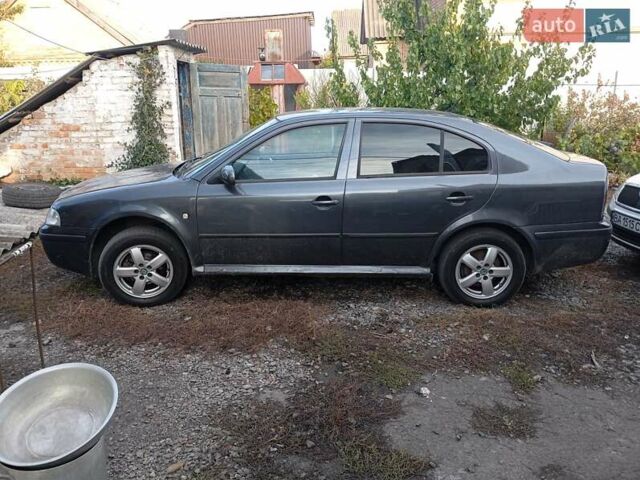 Сірий Шкода Октавія, об'ємом двигуна 1.6 л та пробігом 300 тис. км за 4900 $, фото 1 на Automoto.ua