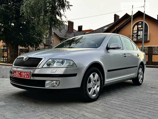 Серый Шкода Октавия, объемом двигателя 2 л и пробегом 159 тыс. км за 6490 $, фото 1 на Automoto.ua