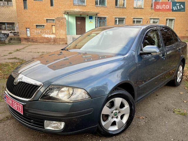 Серый Шкода Октавия, объемом двигателя 2 л и пробегом 201 тыс. км за 5499 $, фото 1 на Automoto.ua