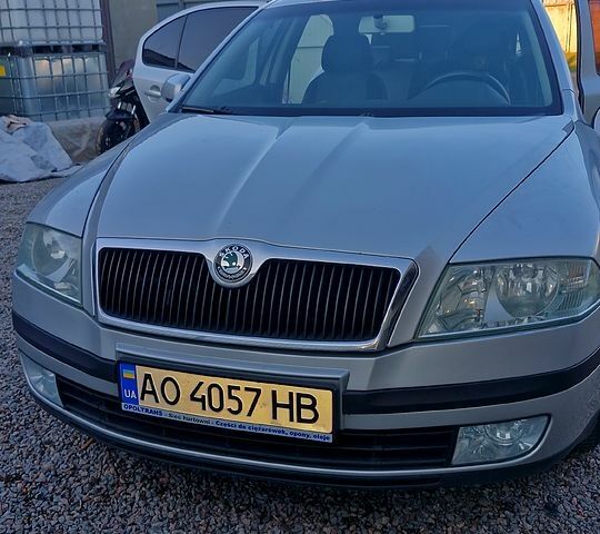 Сірий Шкода Октавія, об'ємом двигуна 1.6 л та пробігом 0 тис. км за 4500 $, фото 1 на Automoto.ua
