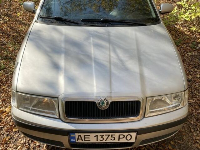 Серый Шкода Октавия, объемом двигателя 2 л и пробегом 250 тыс. км за 4800 $, фото 1 на Automoto.ua