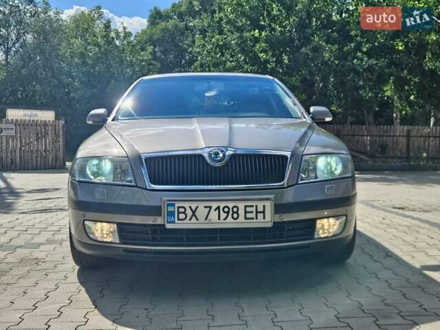 Серый Шкода Октавия, объемом двигателя 1.97 л и пробегом 196 тыс. км за 7000 $, фото 1 на Automoto.ua