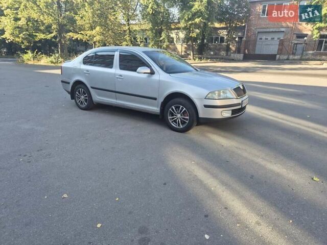 Шкода Октавия 2006 в Кропивницком (Кировограде) на Automoto.ua Серый Шкода Октавия, объемом двигателя 2 л и пробегом 279 тыс. км за 5200 $, фото 1 на Automoto.ua