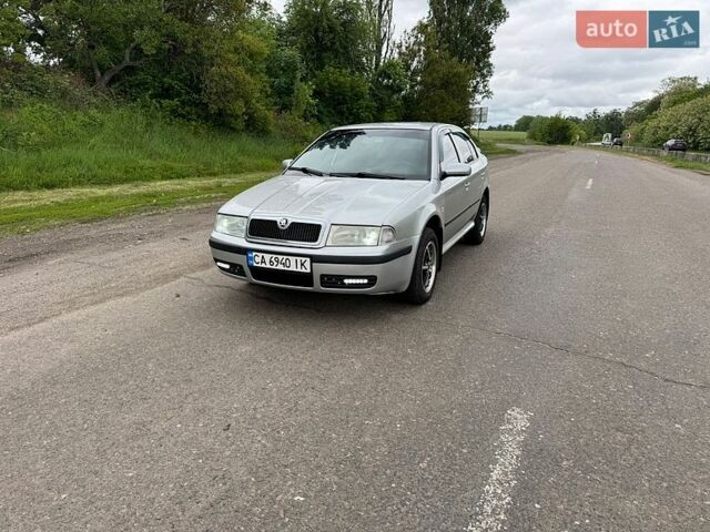 Серый Шкода Октавия, объемом двигателя 1.6 л и пробегом 300 тыс. км за 4750 $, фото 1 на Automoto.ua