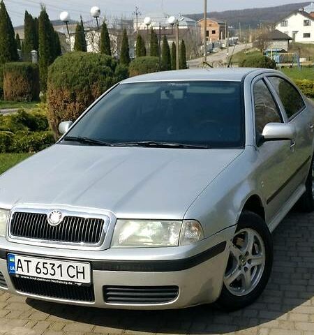 Серый Шкода Октавия, объемом двигателя 2 л и пробегом 296 тыс. км за 4350 $, фото 1 на Automoto.ua