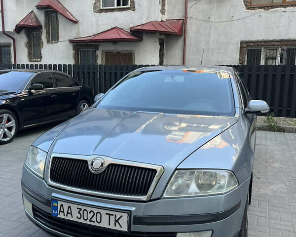 Сірий Шкода Октавія, об'ємом двигуна 1.6 л та пробігом 280 тис. км за 4900 $, фото 1 на Automoto.ua